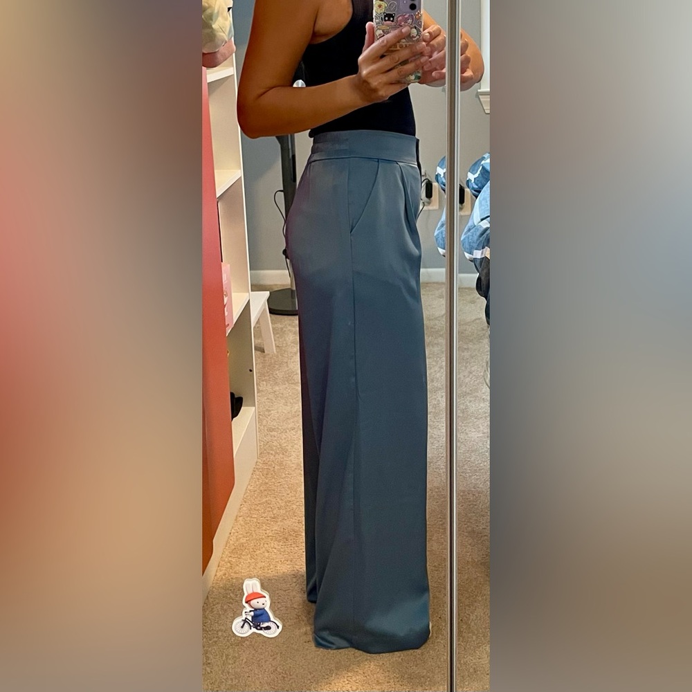 House of Harlow size Small wide leg pants